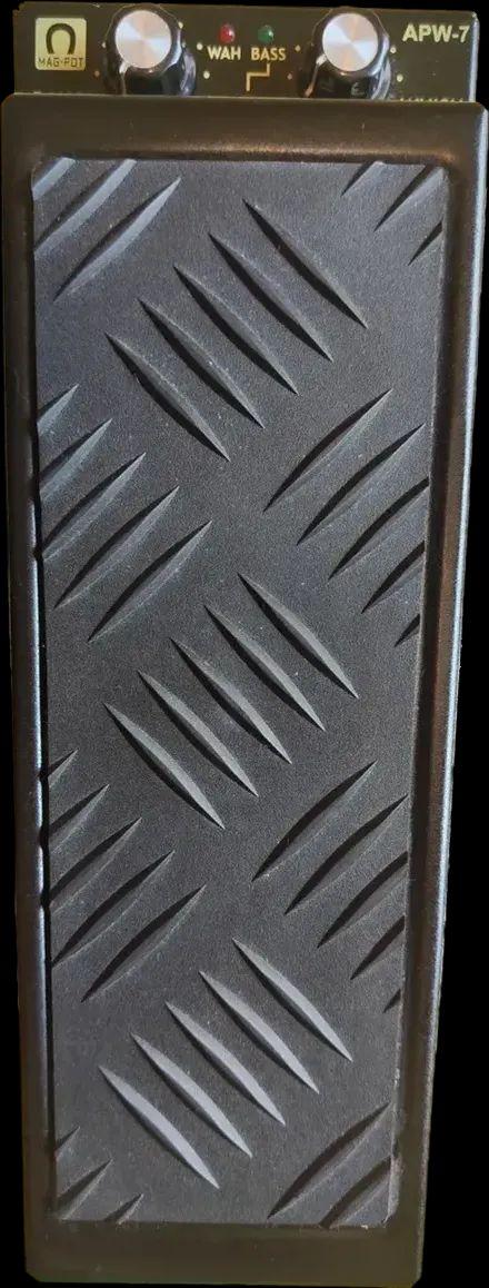 Product 1 c8065e8e-f8b4-43d7-b4ed-4fc37c939bf2.webp